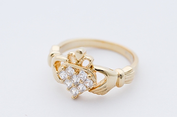 Купить серебряное золотое кладдахское кольцо в Москве недорого