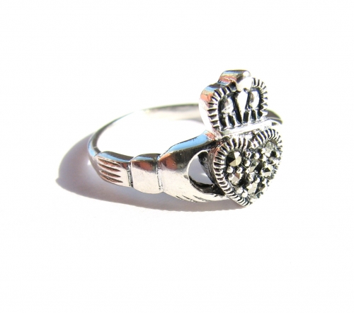 Кладдахское кольцо с марказитом