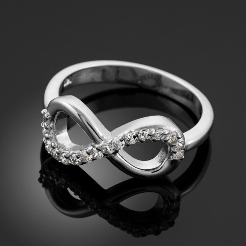 Серебряное кольцо "Бесконечность" с цирконами
